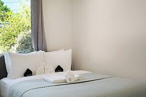 Oceanview Sunset View 3BR Luxe Home Yard