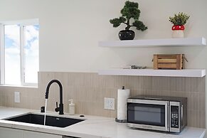 Oceanview Sunset View 3BR Luxe Home Yard