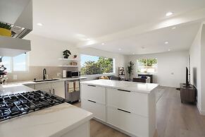 Oceanview Sunset View 3BR Luxe Home Yard