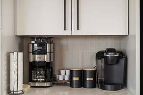 Oceanview Sunset View 3BR Luxe Home Yard