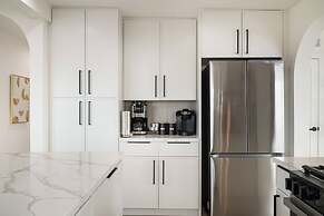 Oceanview Sunset View 3BR Luxe Home Yard