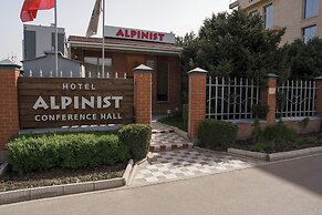 Alpinist Hotel