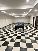 Apna Homes Stay and Hotel I Gurugram