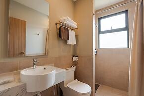 Zenith Suites Cameron