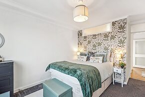 Spacious2br-balcony-parking-25mincentrallondon