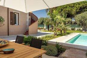 Villa Bali with Pool by Wonderful Italy