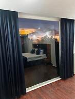 Hotel white castle