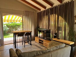 Villa Evelina 1 Minute to Beach Sleeps 8