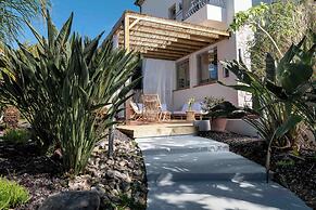 E DWELL IN MANDARA