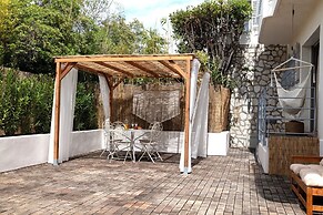 E DWELL IN MANDARA