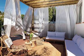 E DWELL IN MANDARA