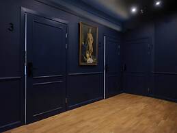 Miro Rooms Center Cloud - Quite Chic