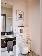 Miro Rooms Center Cloud - Quite Chic