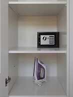 Miro Rooms Center Cloud - Quite Chic