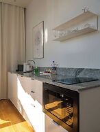 Miro Rooms Center Cloud - Quite Chic