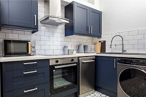 The Annick Suite No.2