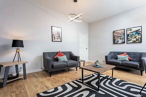 The Annick Suite No.2