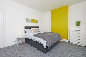 4 Bed Derby House - Long Stays- Parking