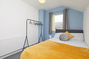 4 Bed Derby House - Long Stays- Parking