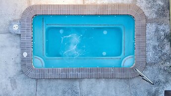 The Victorian Condos