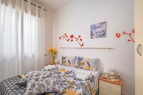 Sunny Haven Villa In Torre Lapillo