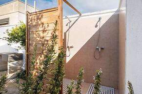 Sunny Haven Villa In Torre Lapillo