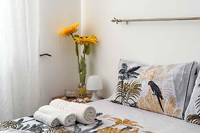 Sunny Haven Villa In Torre Lapillo