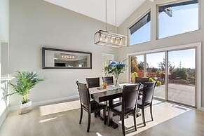 @ Marbella Lane - Amazing Views Serene Retreat