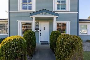 @ Marbella Lane - Buckingham Place Laundry + P