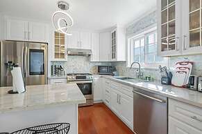 @ Marbella Lane - Buckingham Place Laundry + P