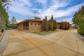 3 Mi to Reno Riverwalk: 'quail Walk' Custom Home