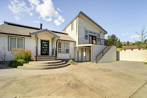 'grand Chelan' Large Group Getaway: Pool & Hot Tub