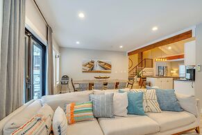 'grand Chelan' Large Group Getaway: Pool & Hot Tub