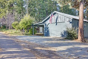 Fire Pit + Grill: Serene Retreat in Hathaway Pines