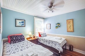 5 Mi to Downtown Beaufort: Pet-friendly Cottage!