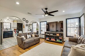 Grills, Fire Pit & Yard: Central Granbury Home!