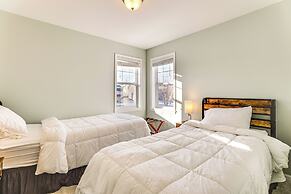 10 Mi to Dtwn Madison: Home w/ Large Yard!