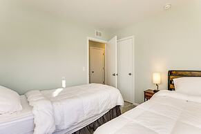 10 Mi to Dtwn Madison: Home w/ Large Yard!