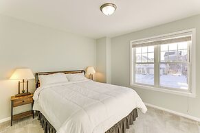 10 Mi to Dtwn Madison: Home w/ Large Yard!