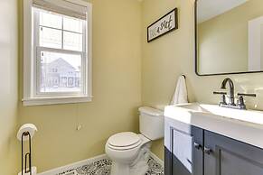 10 Mi to Dtwn Madison: Home w/ Large Yard!