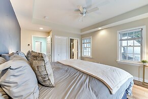 Mountain Views & Fire Pit: Sandgate Getaway