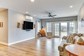 Mountain Views & Fire Pit: Sandgate Getaway