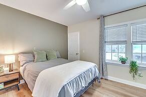 Mountain Views & Fire Pit: Sandgate Getaway