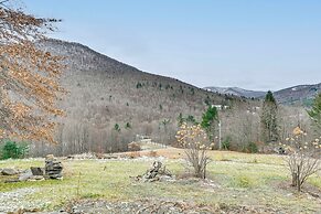 Mountain Views & Fire Pit: Sandgate Getaway