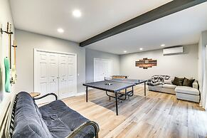 Mountain Views & Fire Pit: Sandgate Getaway