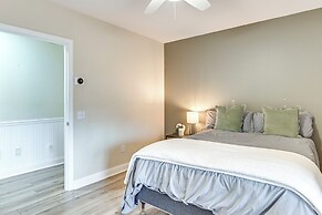 Mountain Views & Fire Pit: Sandgate Getaway
