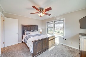 Tulsa Home 5 Mi to Downtown: Groups Welcome!