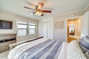 Tulsa Home 5 Mi to Downtown: Groups Welcome!