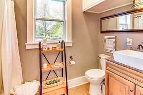 15 Mi to Dtwn Lexington: Serene Wilmore Home!