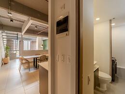 W Contemporary Loft w AC in Trendy Laureles